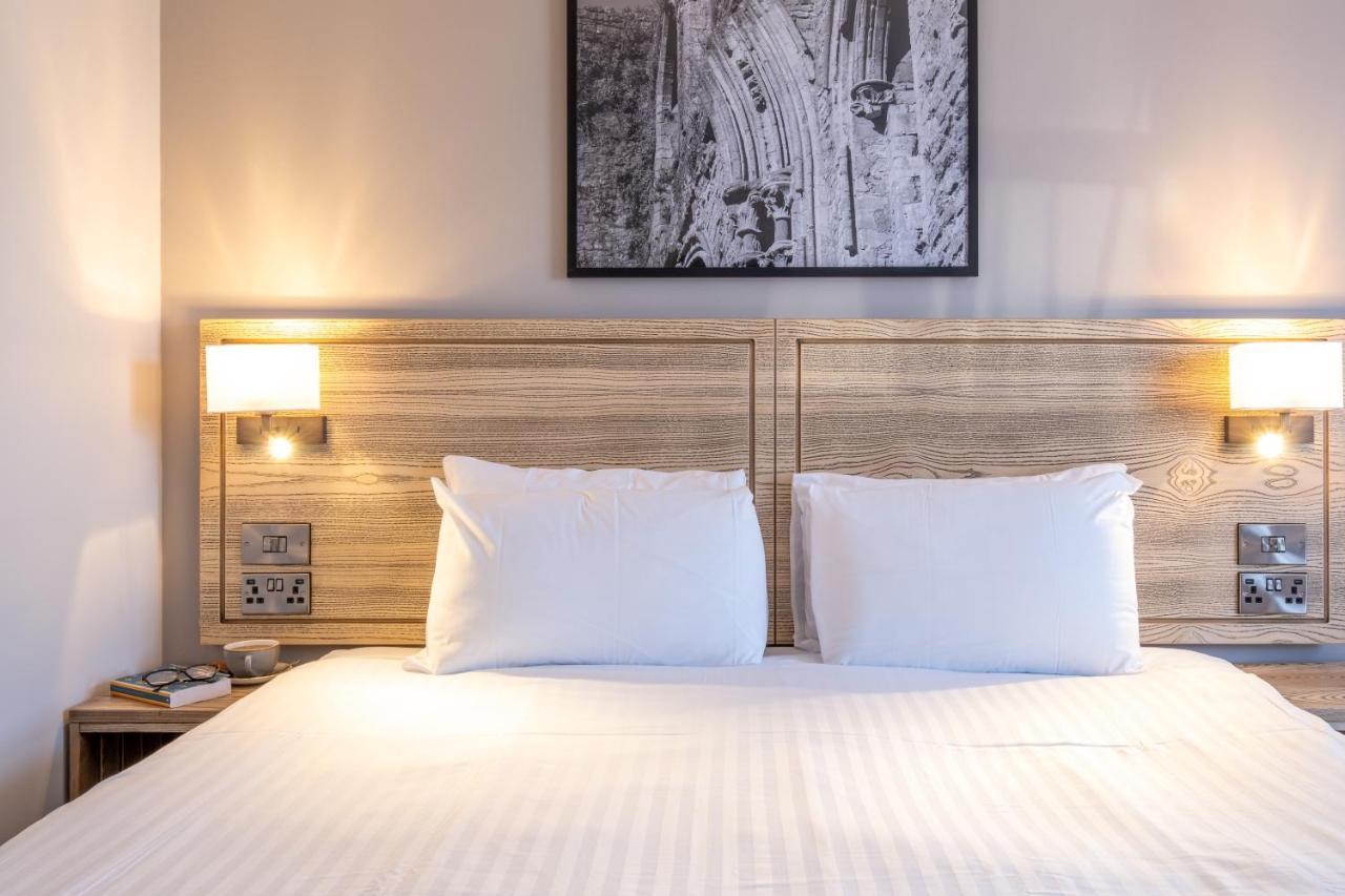 Two Rivers Lodge By Marston'S Inns Chepstow Buitenkant foto