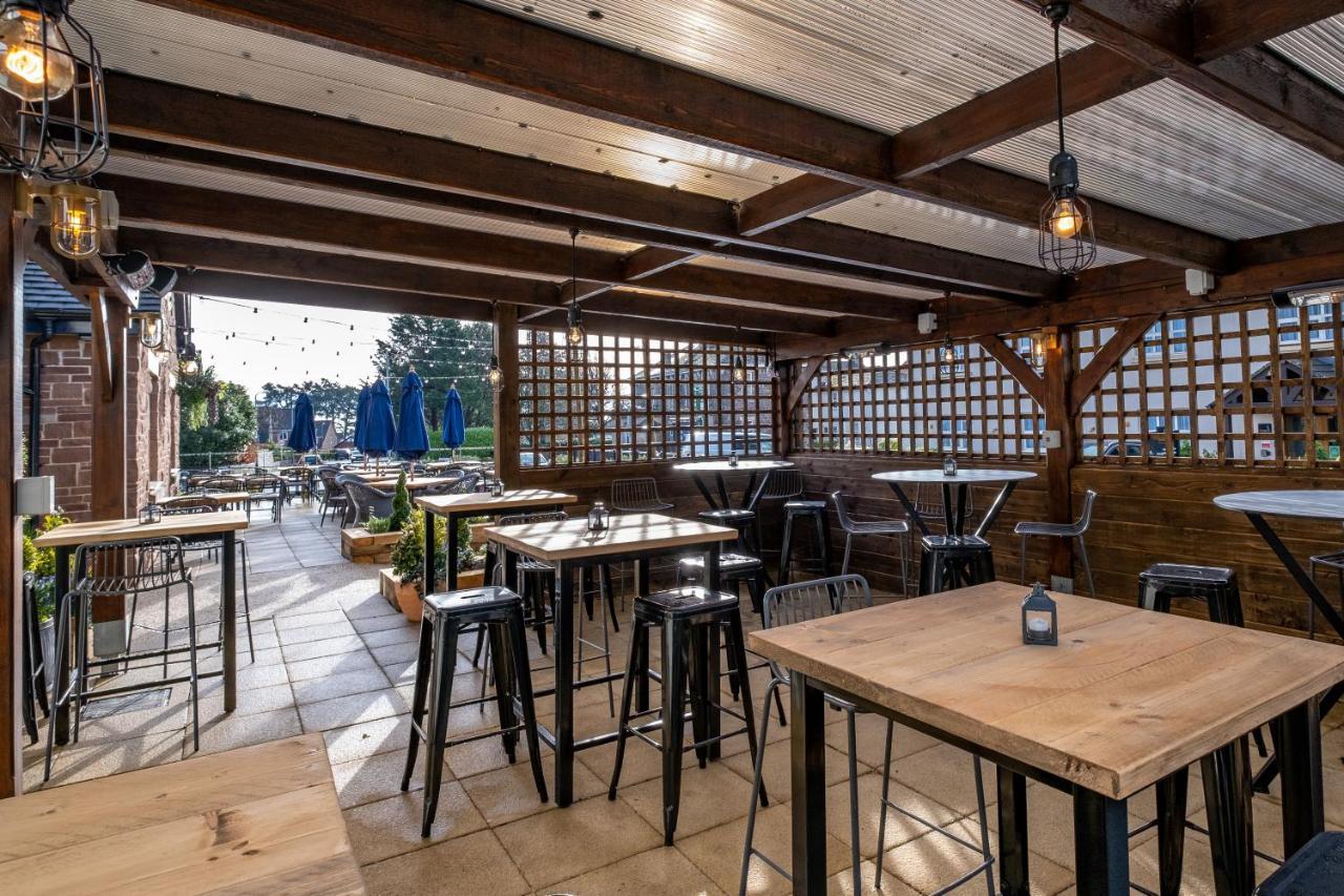 Two Rivers Lodge By Marston'S Inns Chepstow Buitenkant foto